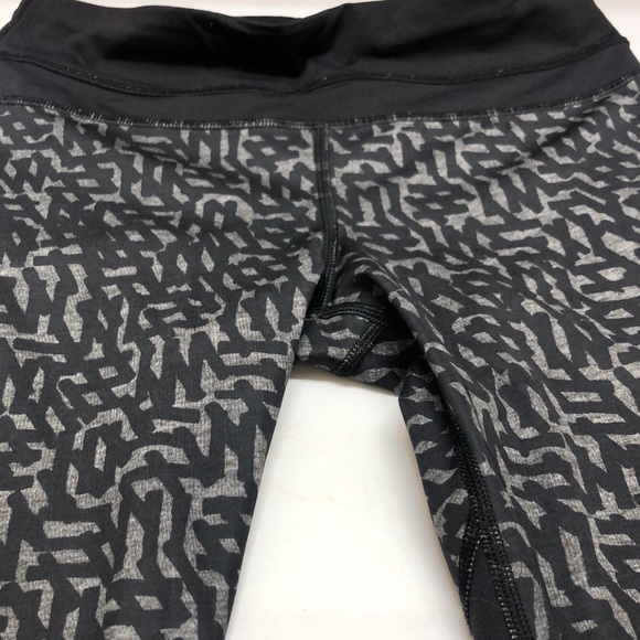 Lululemon Inspire Crop II *Full-On Luxtreme - Picture 13 of 14